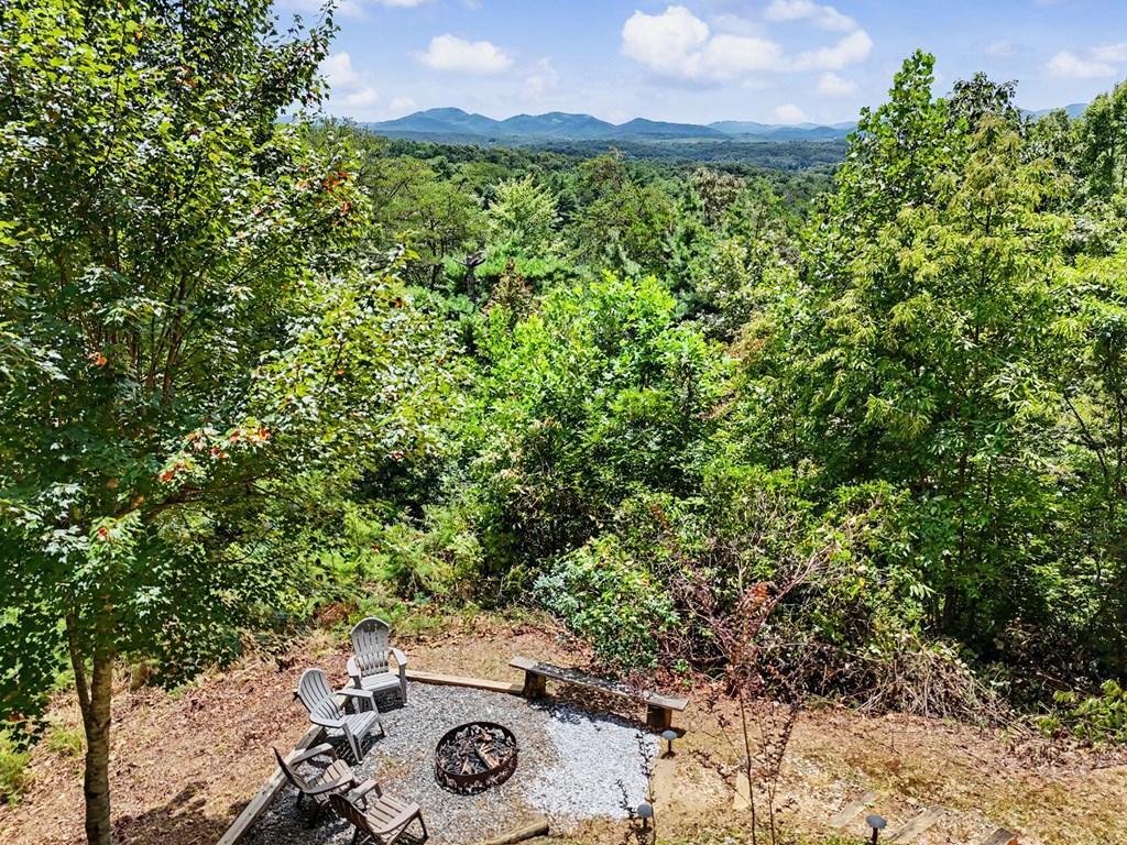 1259 My Mountain Road Property Photo 3
