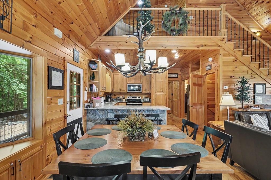 1259 My Mountain Road Property Photo 9