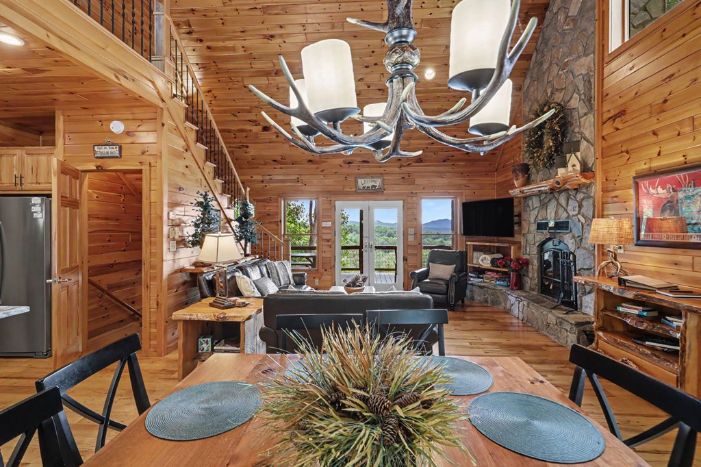 1259 My Mountain Road Property Photo 10