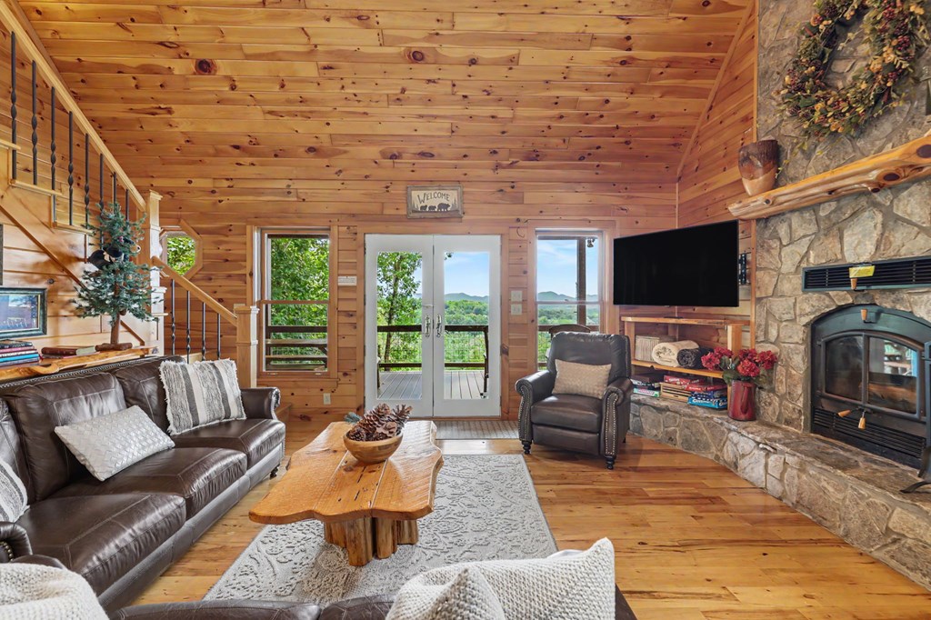 1259 My Mountain Road Property Photo 13