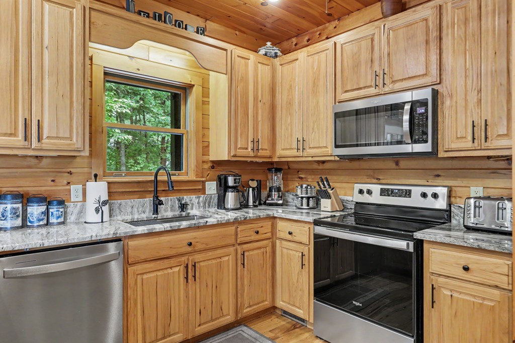 1259 My Mountain Road Property Photo 19