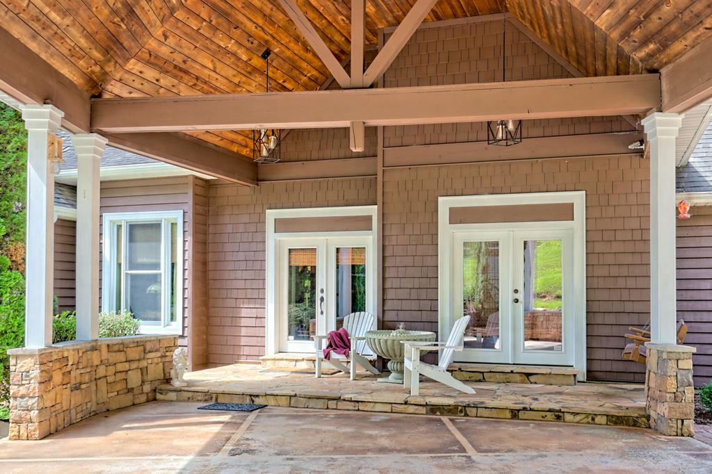 340 Autumn Trail Property Photo 4