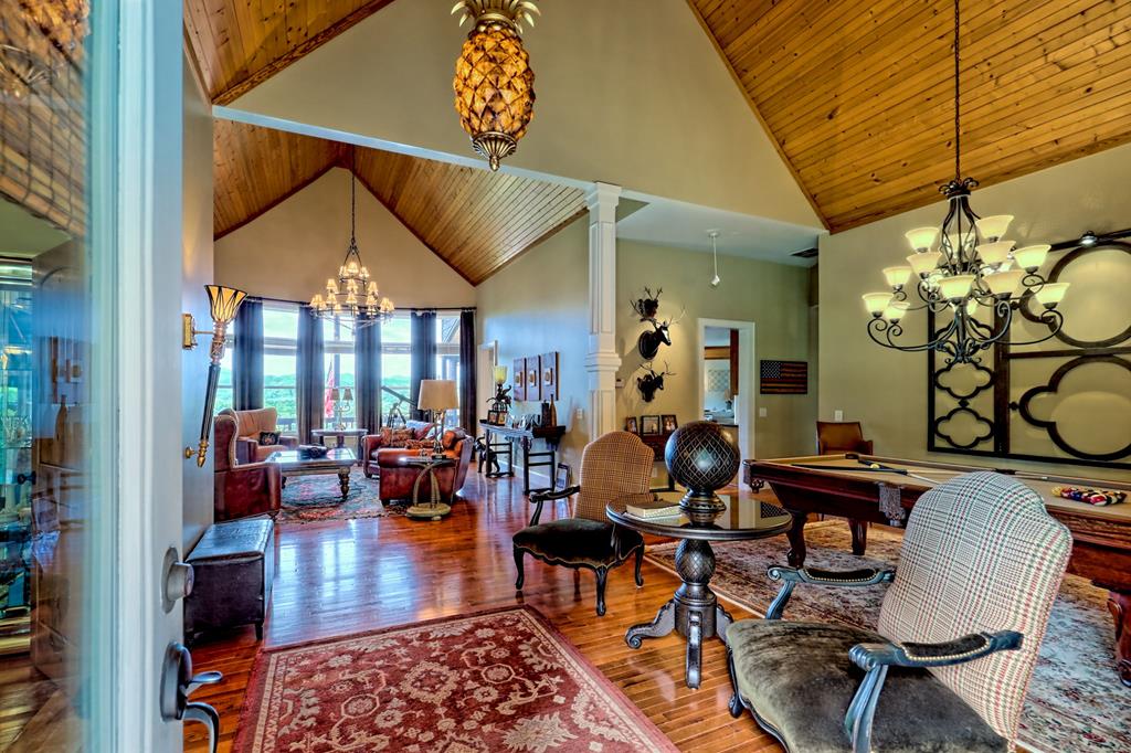 340 Autumn Trail Property Photo 5