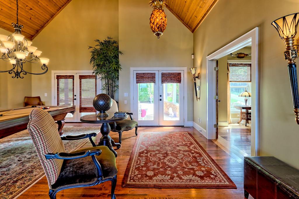340 Autumn Trail Property Photo 6
