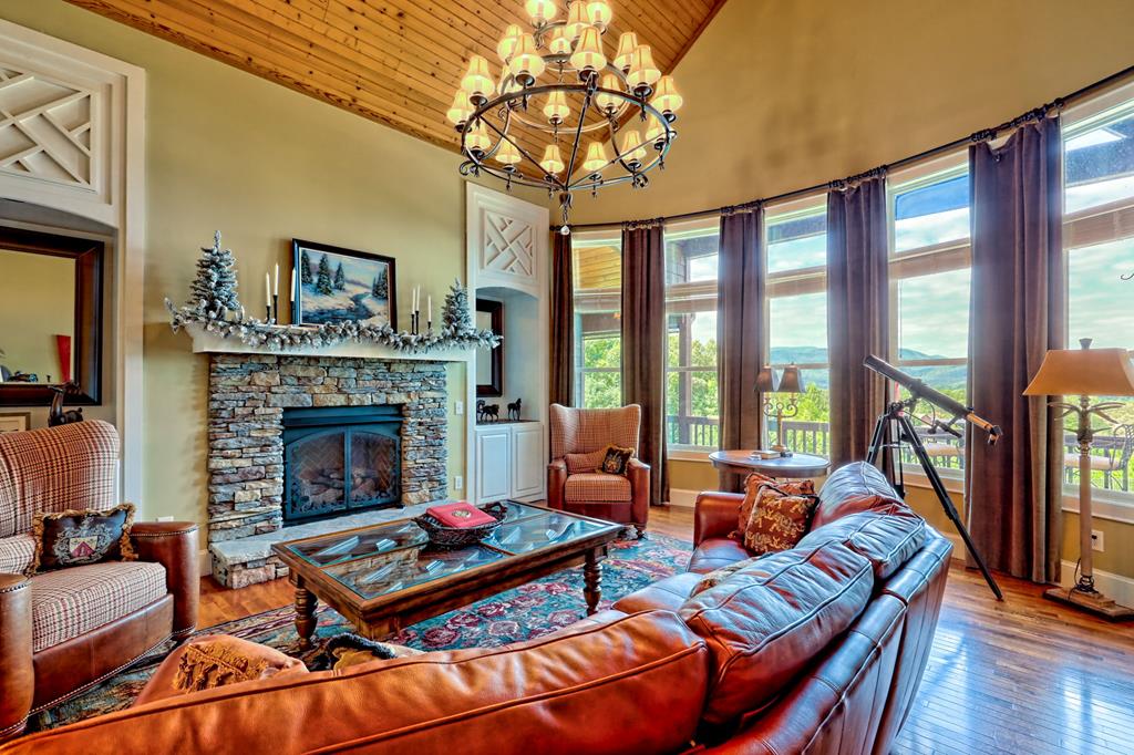 340 Autumn Trail Property Photo 8