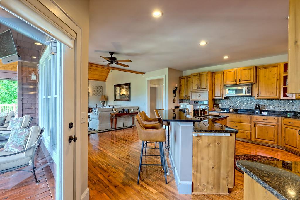 340 Autumn Trail Property Photo 28