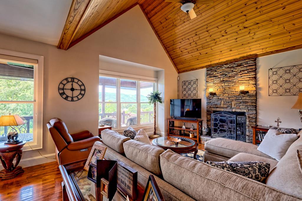 340 Autumn Trail Property Photo 34