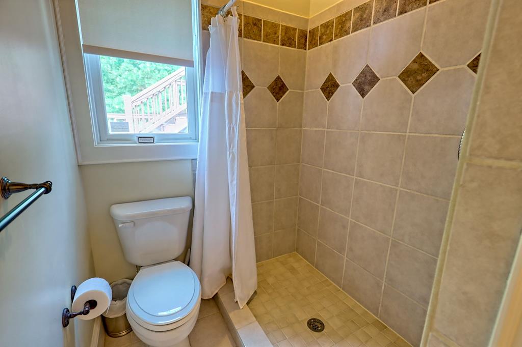 340 Autumn Trail Property Photo 43