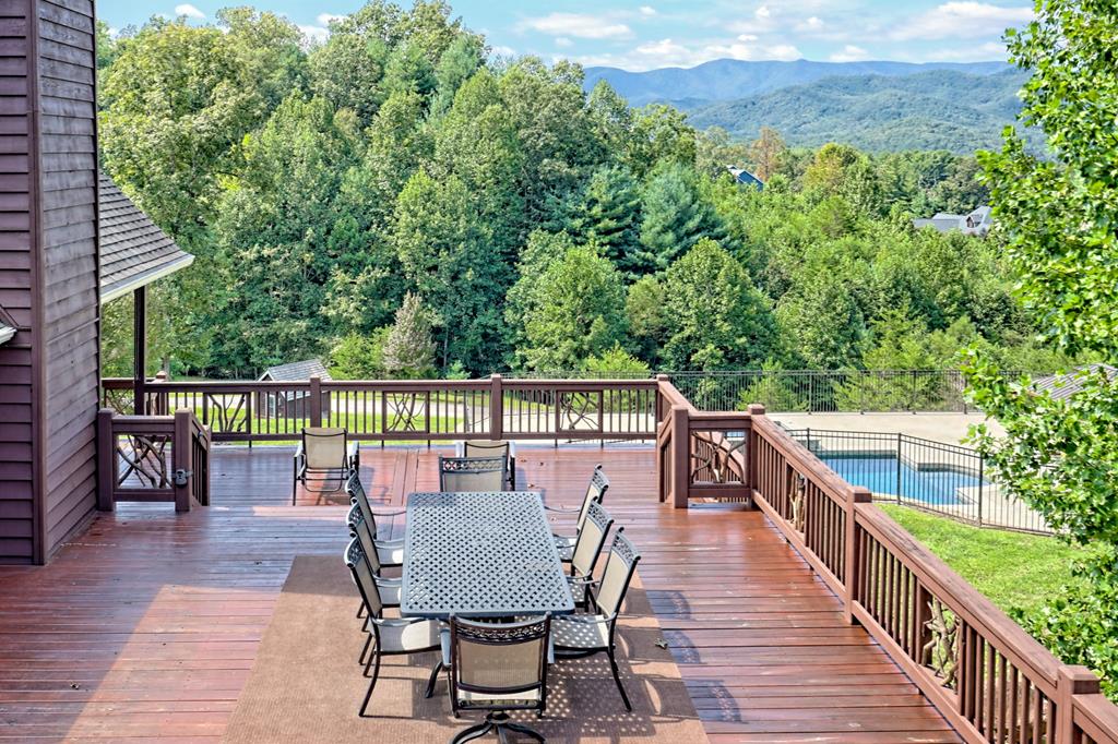 340 Autumn Trail Property Photo 53