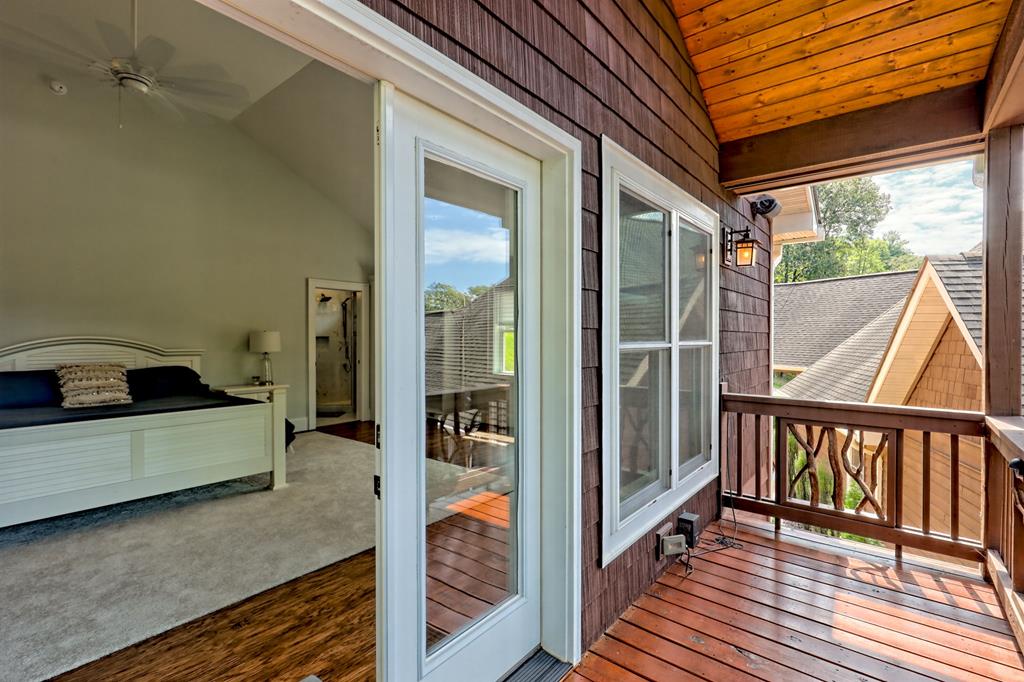 340 Autumn Trail Property Photo 55