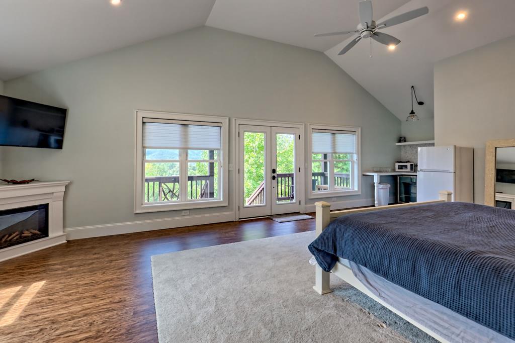 340 Autumn Trail Property Photo 57
