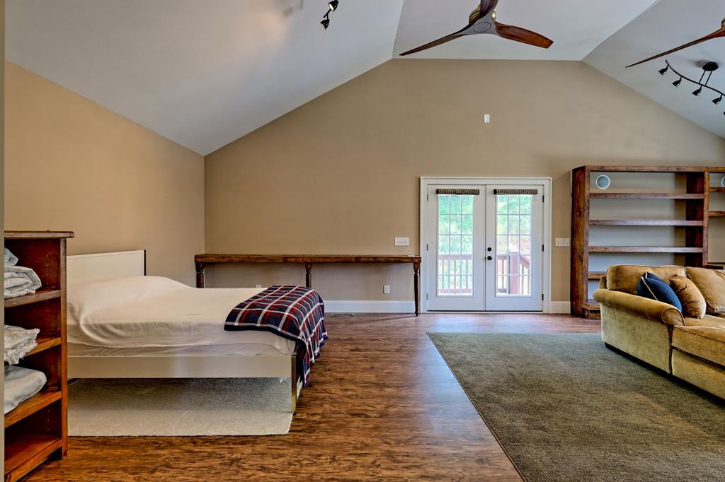 340 Autumn Trail Property Photo 63