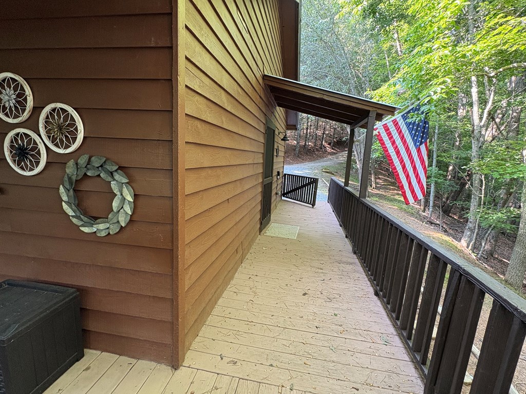 120 Hideaway Lane Property Photo 2