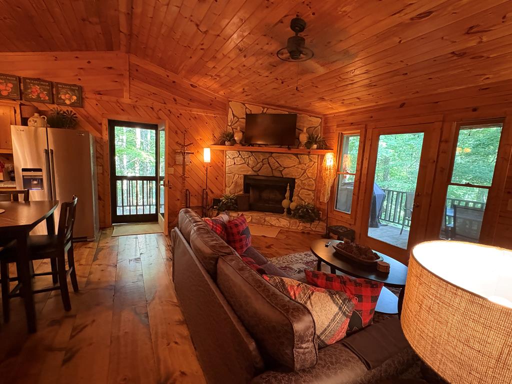 120 Hideaway Lane Property Photo 11