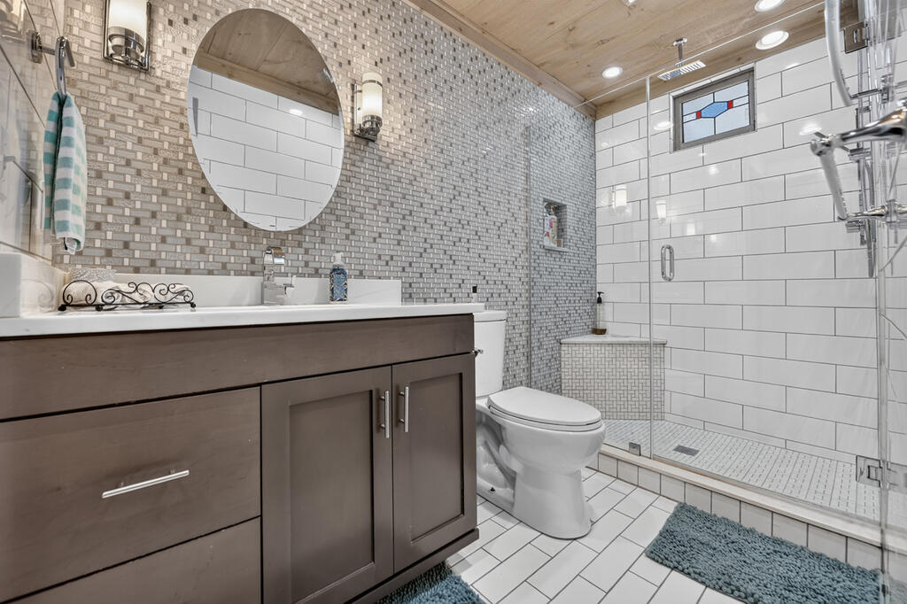 209 Marina Drive Property Photo 42
