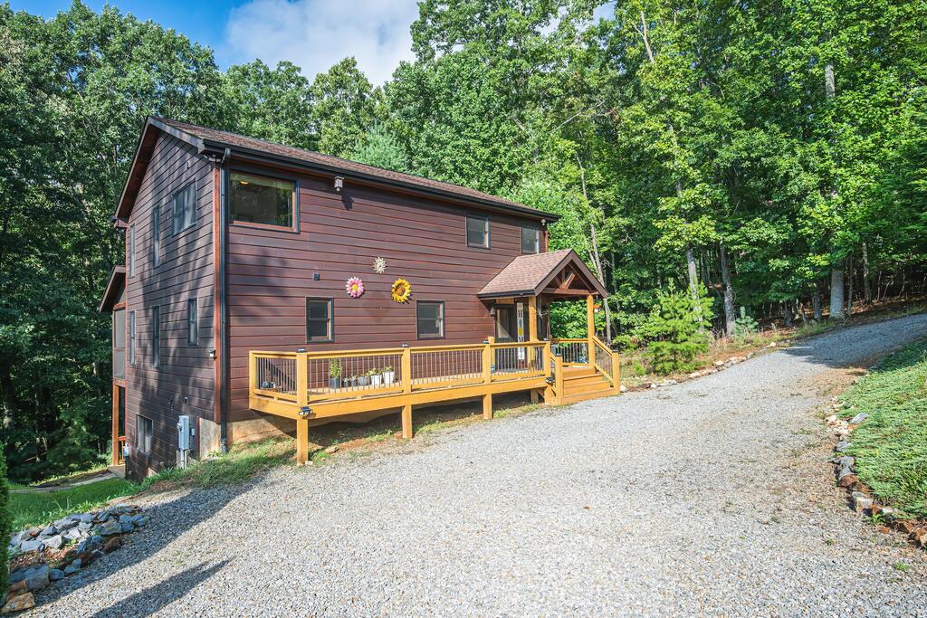72 Gibbs Trail Property Photo 4