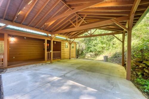 300 Chapman Lane Property Photo 5