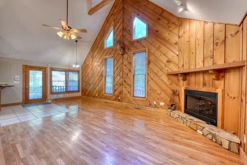 300 Chapman Lane Property Photo 7
