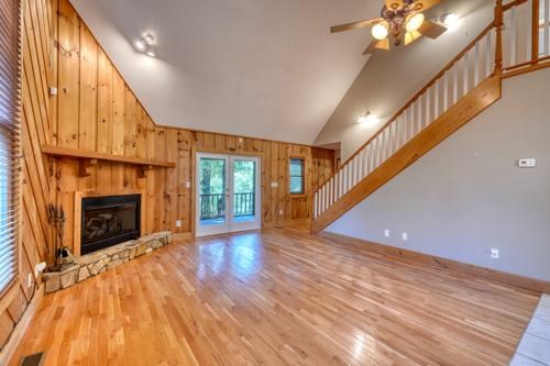 300 Chapman Lane Property Photo 11