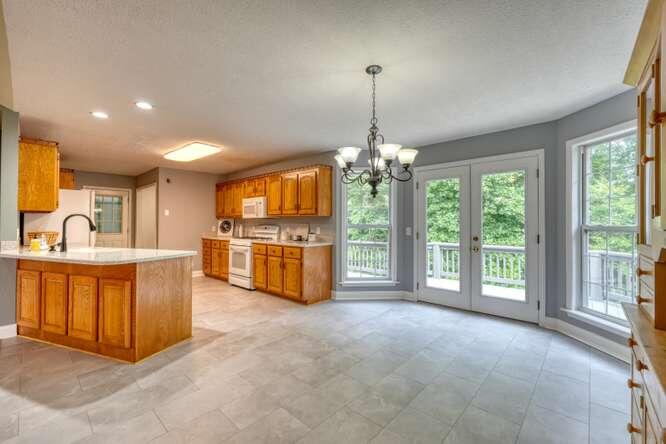 490 Copperhead Road Property Photo 6