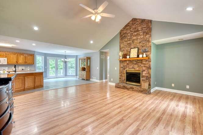 490 Copperhead Road Property Photo 10