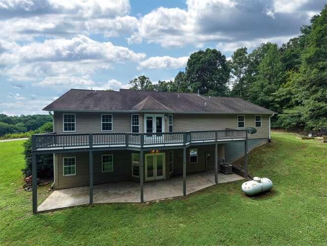 490 Copperhead Road Property Photo 28