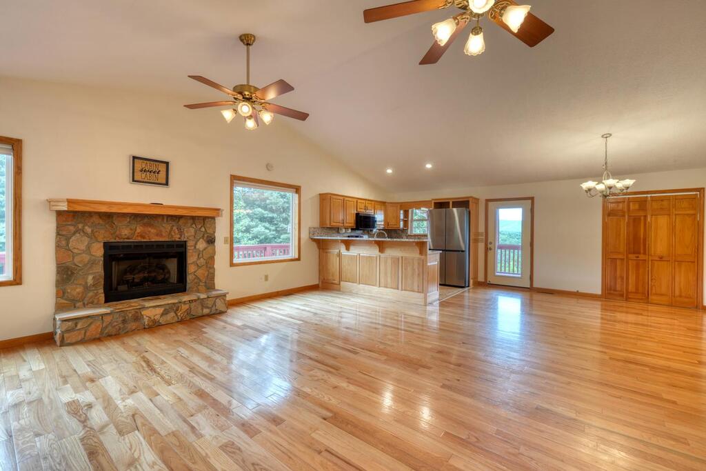 27 Sky High Drive Property Photo 15