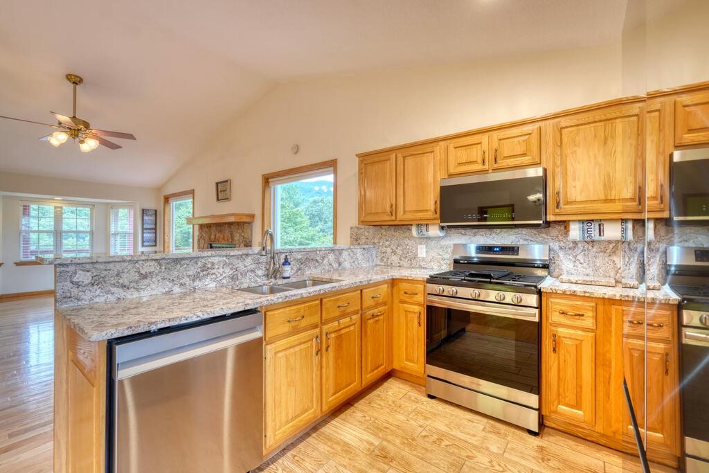 27 Sky High Drive Property Photo 18