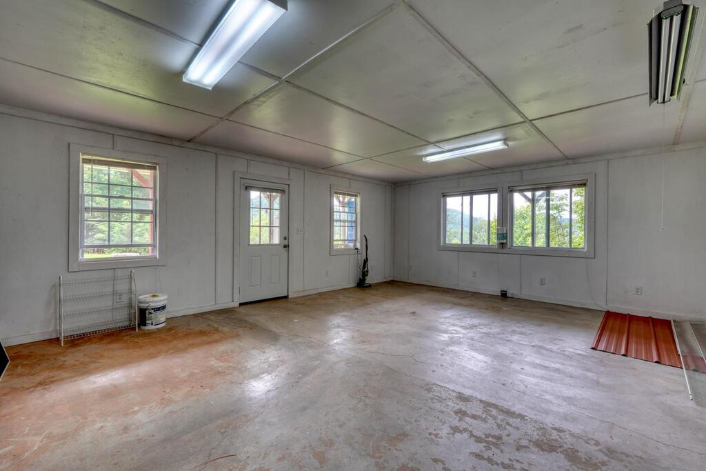 27 Sky High Drive Property Photo 50