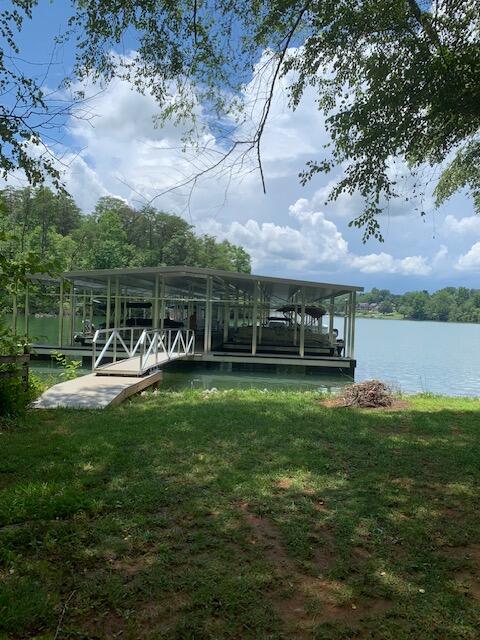 2279 Hy Top Road Property Photo 5