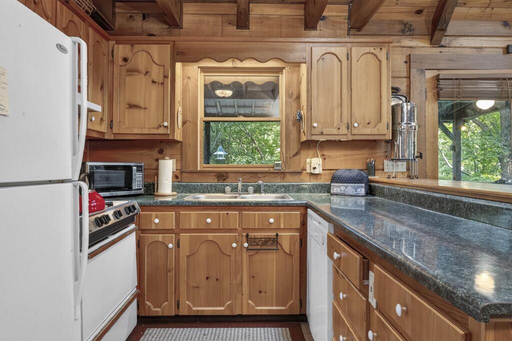 245 Sunrise Valley Road Property Photo 17