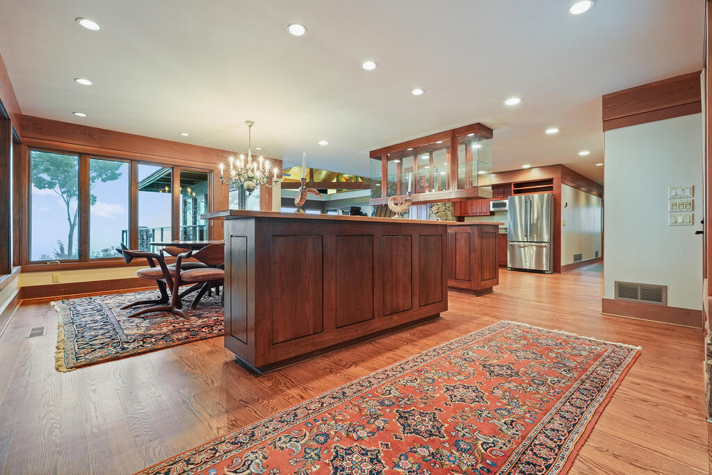 202 Sanderlin Mountain Drive Property Photo 18