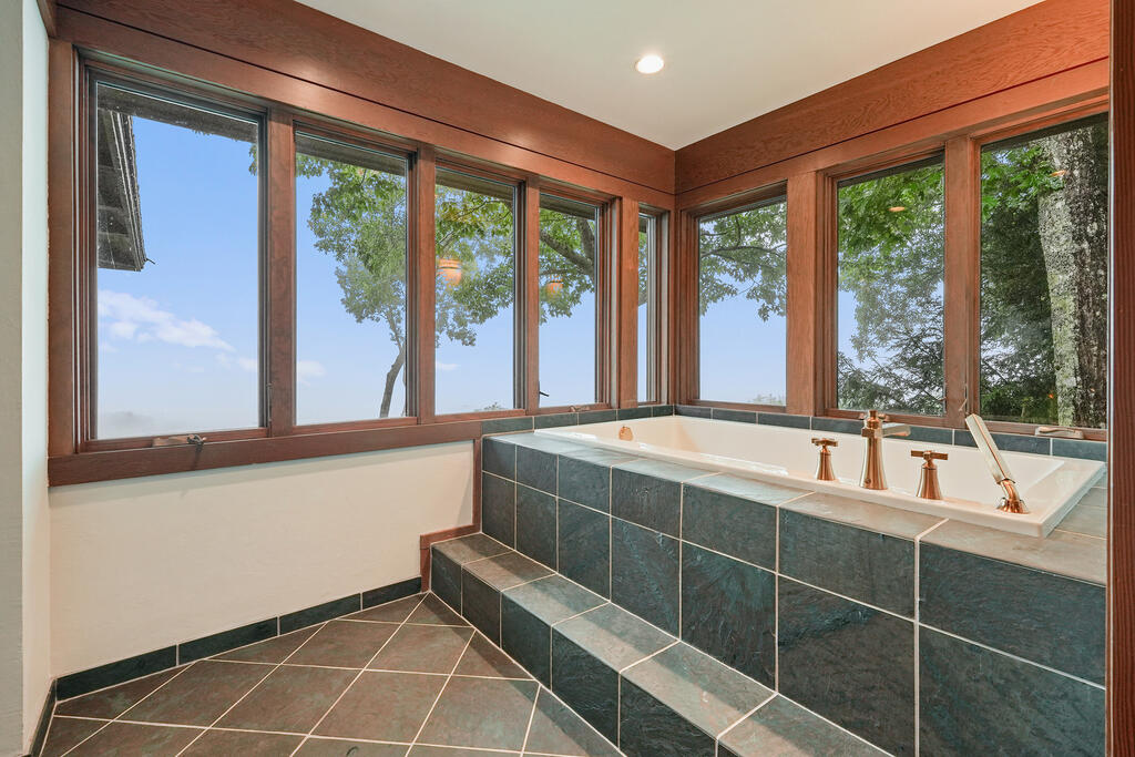 202 Sanderlin Mountain Drive Property Photo 38