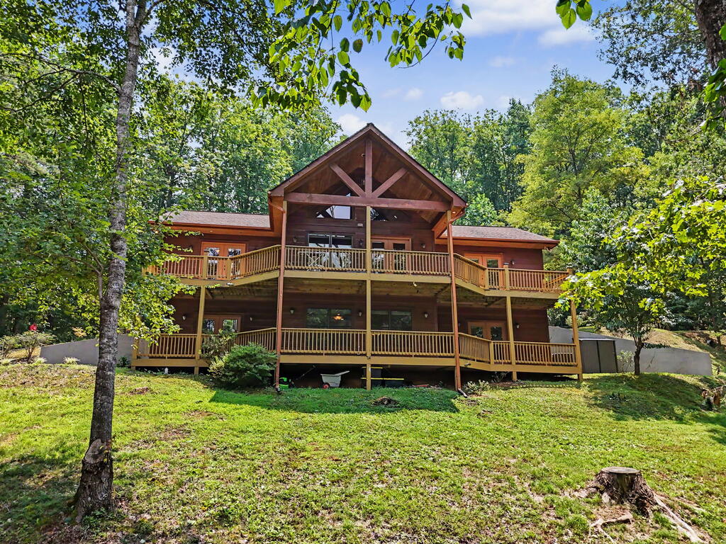 210 Majestic Drive Property Photo 1