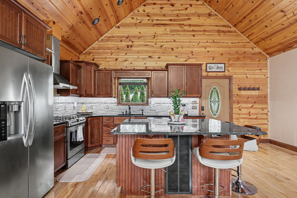 210 Majestic Drive Property Photo 13