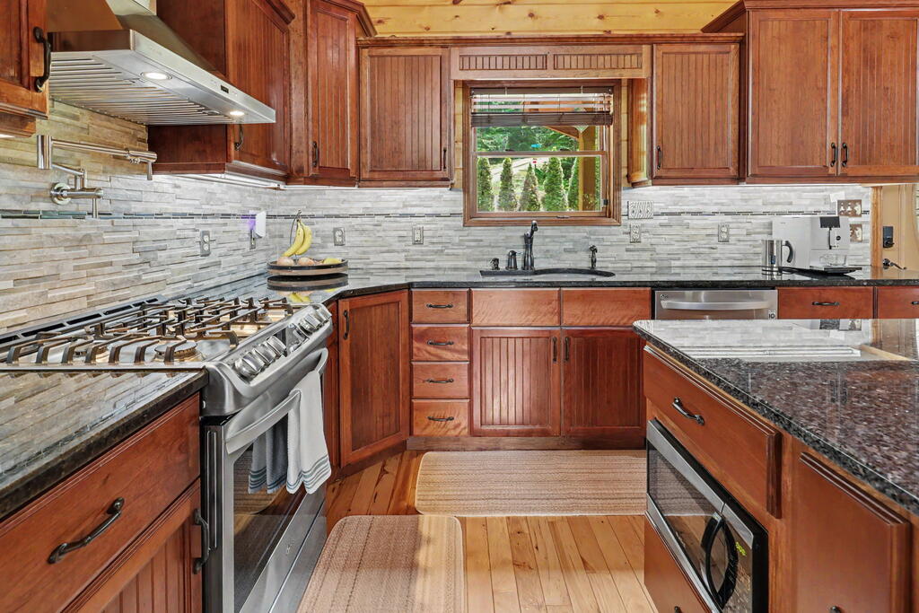 210 Majestic Drive Property Photo 14