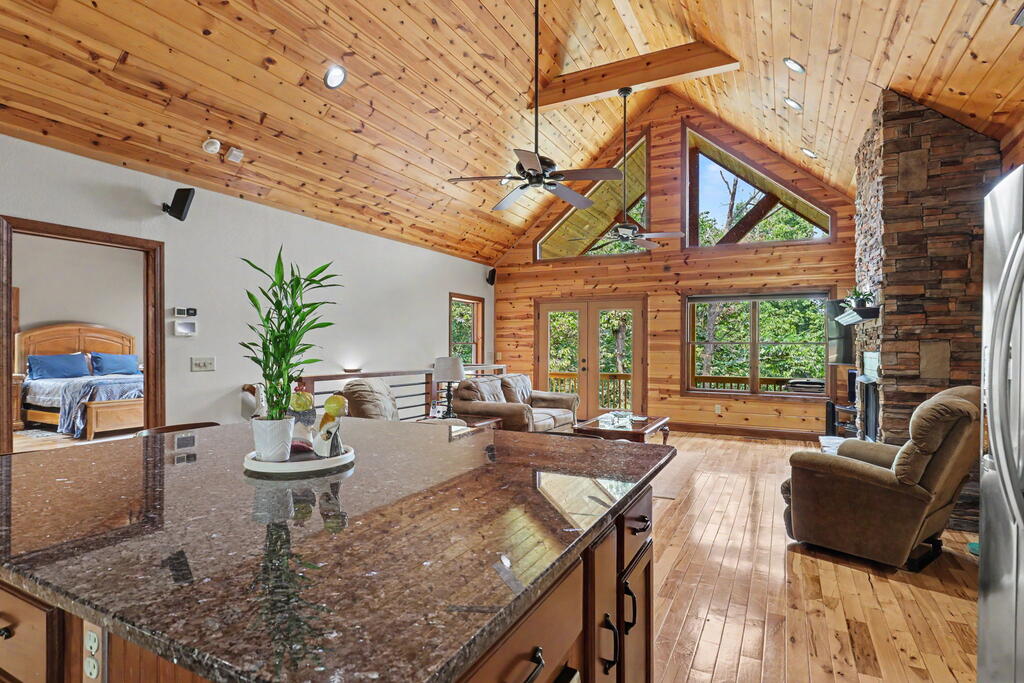 210 Majestic Drive Property Photo 16