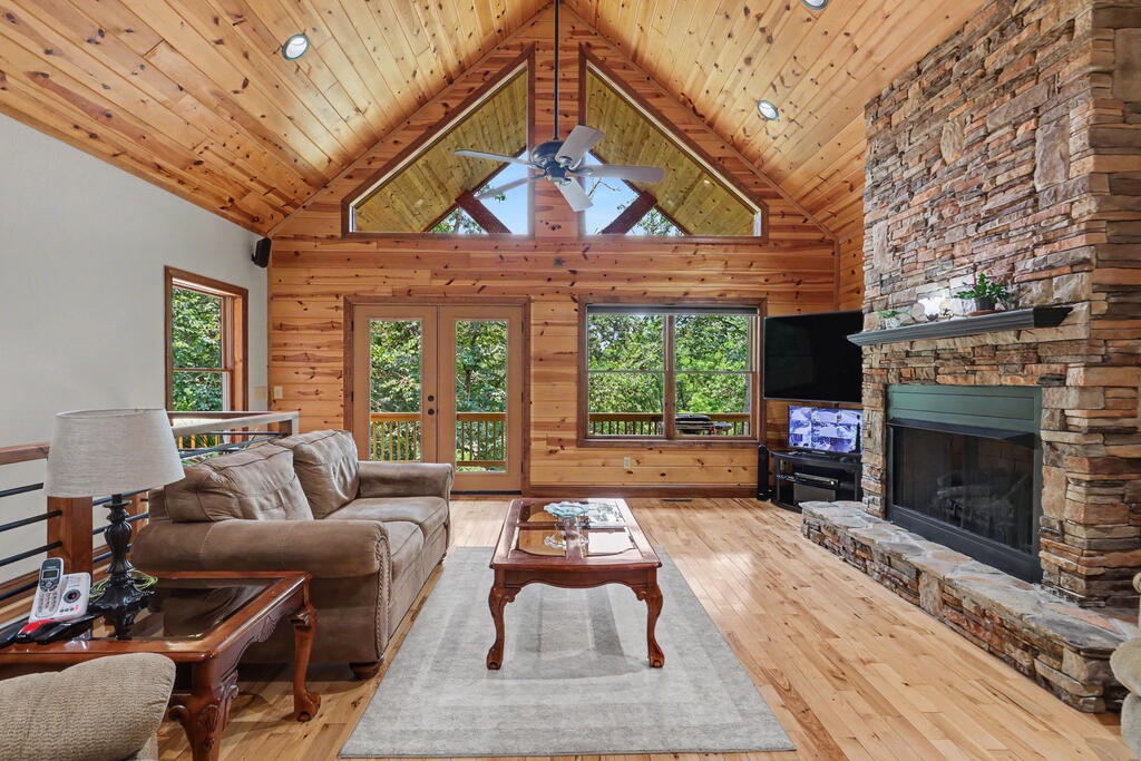 210 Majestic Drive Property Photo 17