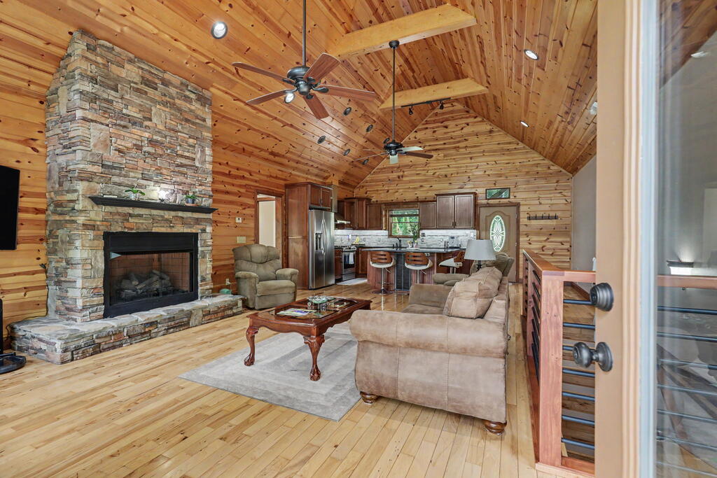 210 Majestic Drive Property Photo 23