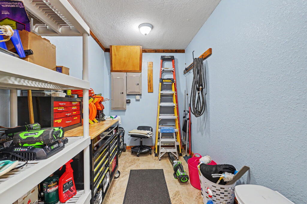210 Majestic Drive Property Photo 54
