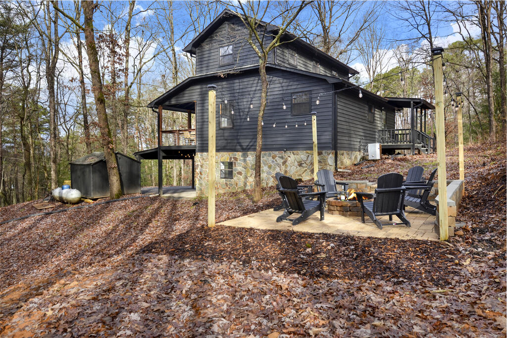 136 Fox Run Drive Property Photo 49