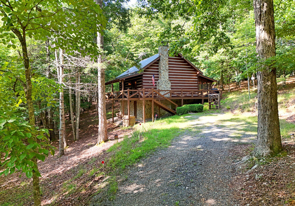 471 Chinkapin Drive Property Photo 1
