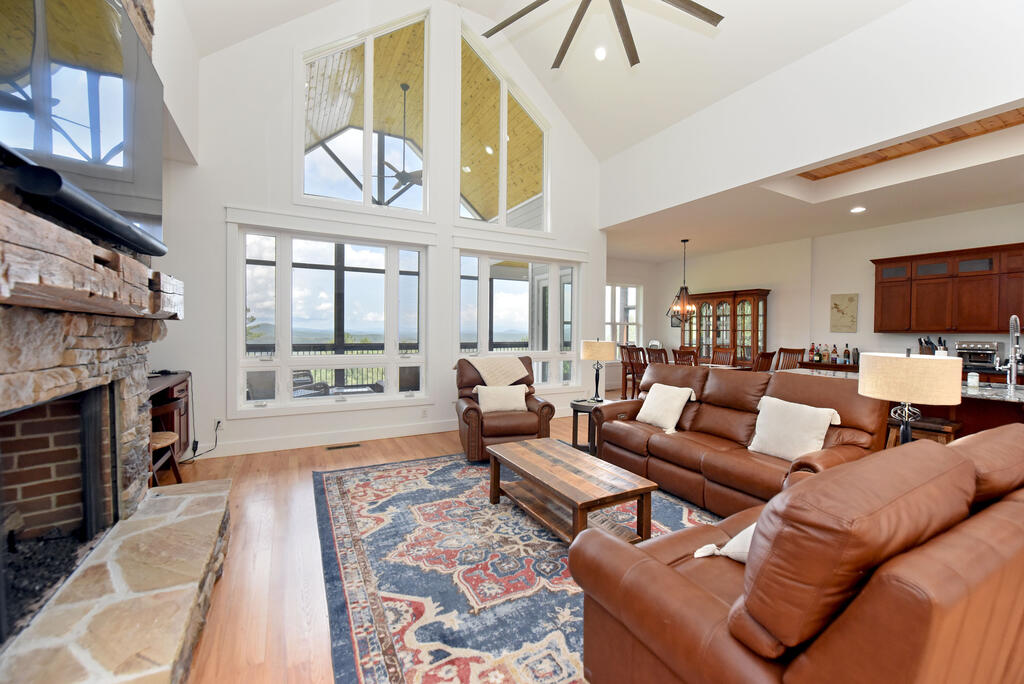 732 Ridge Pointe Way Property Photo 10