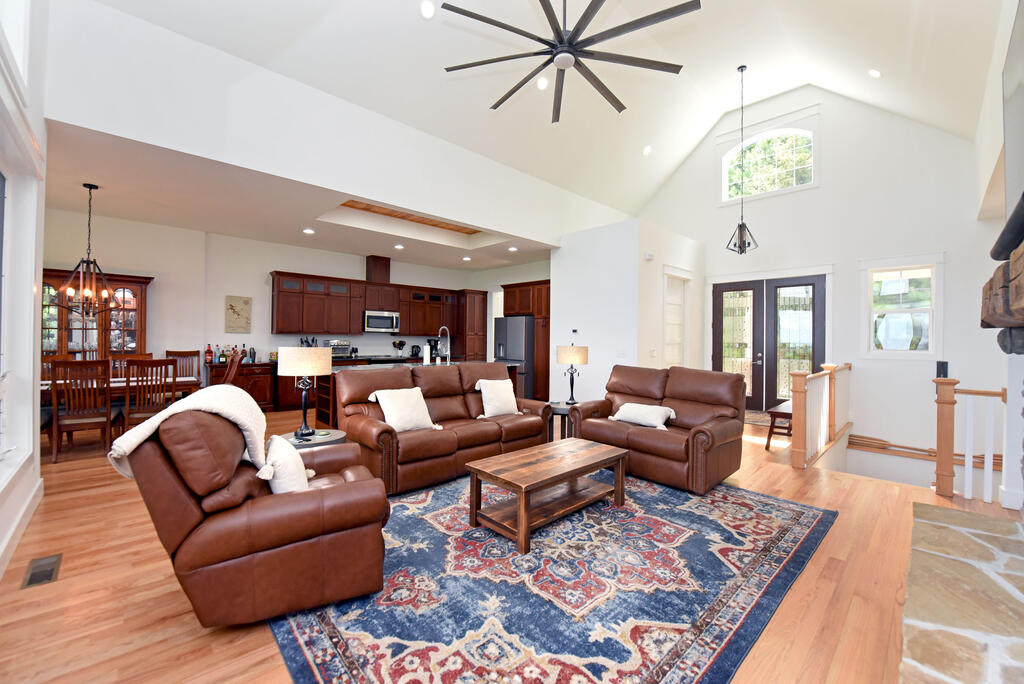 732 Ridge Pointe Way Property Photo 11