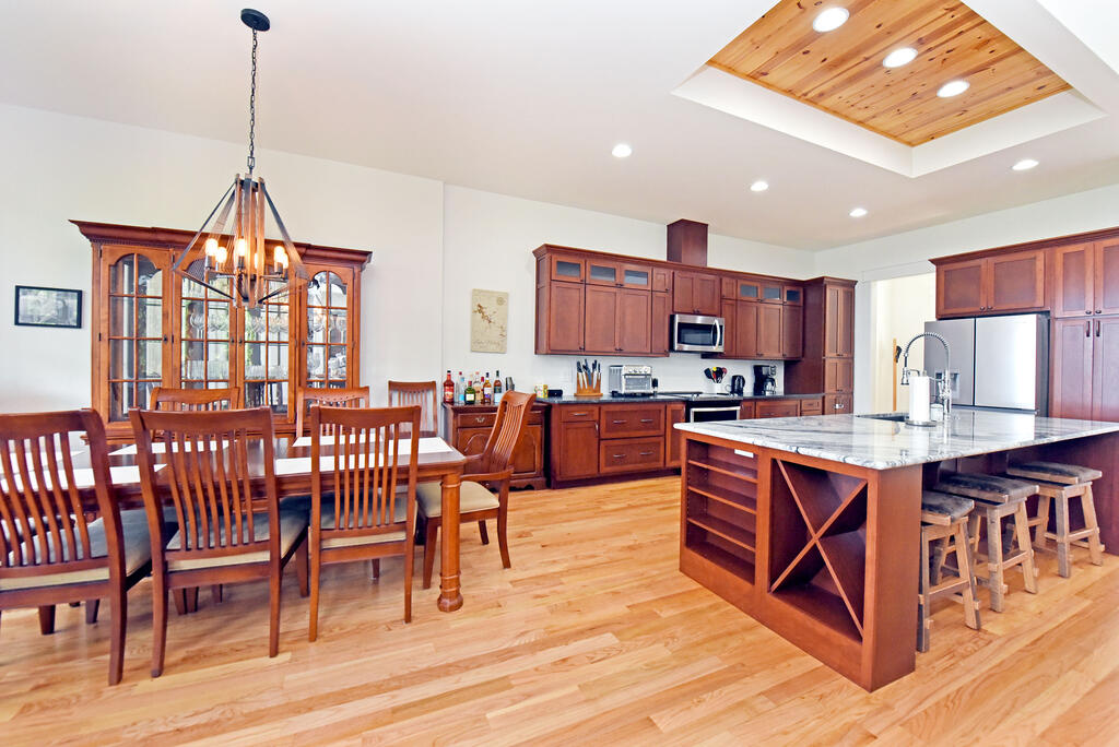 732 Ridge Pointe Way Property Photo 16
