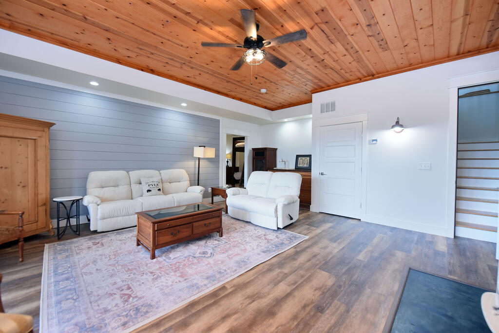 732 Ridge Pointe Way Property Photo 33