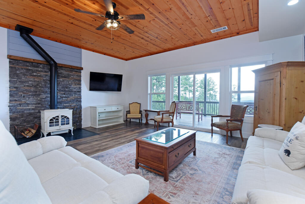 732 Ridge Pointe Way Property Photo 35