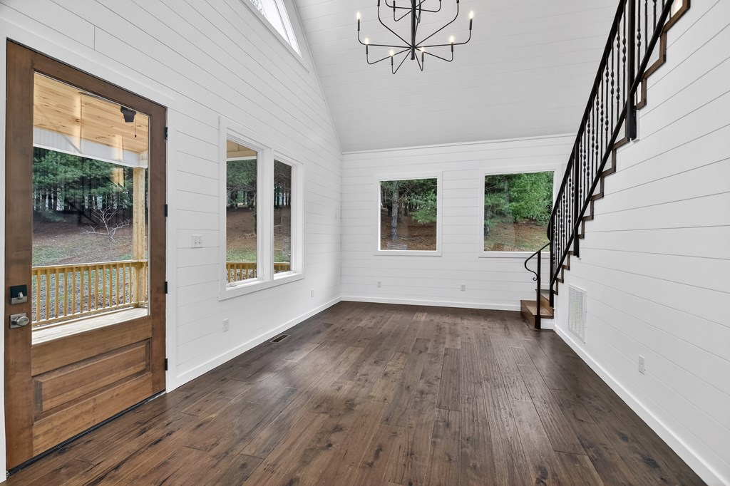 1772 River Road Property Photo 7