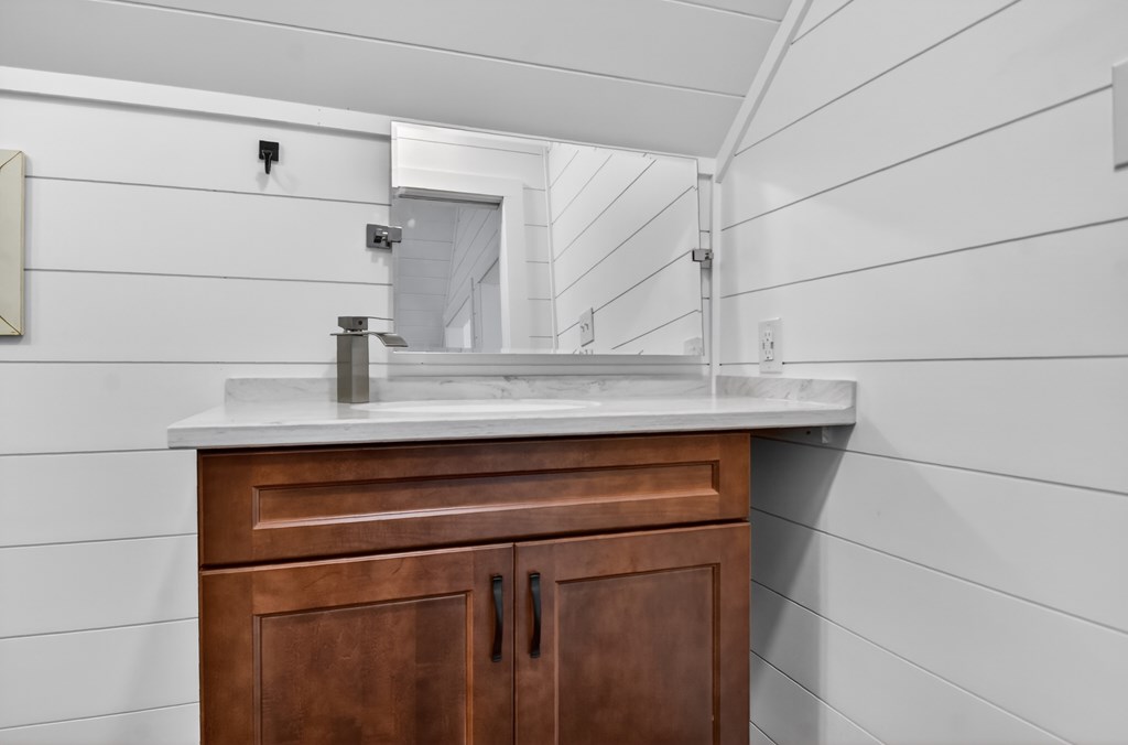 1772 River Road Property Photo 28