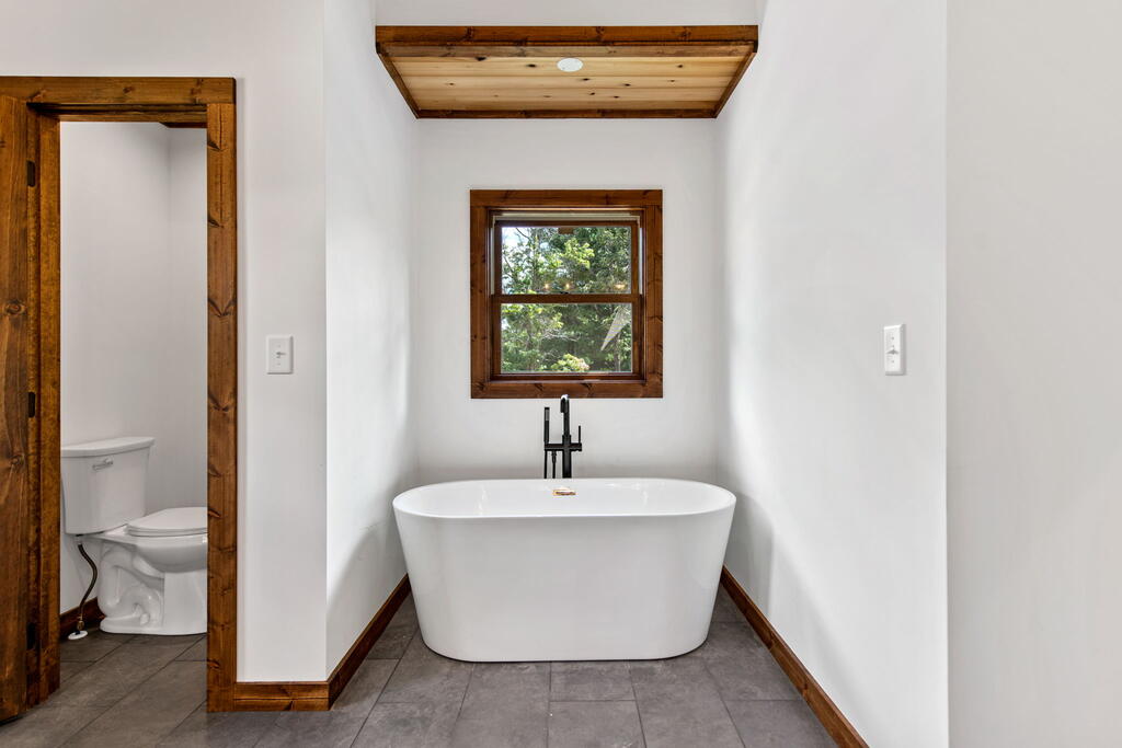 45 Wildflower Drive Property Photo 24